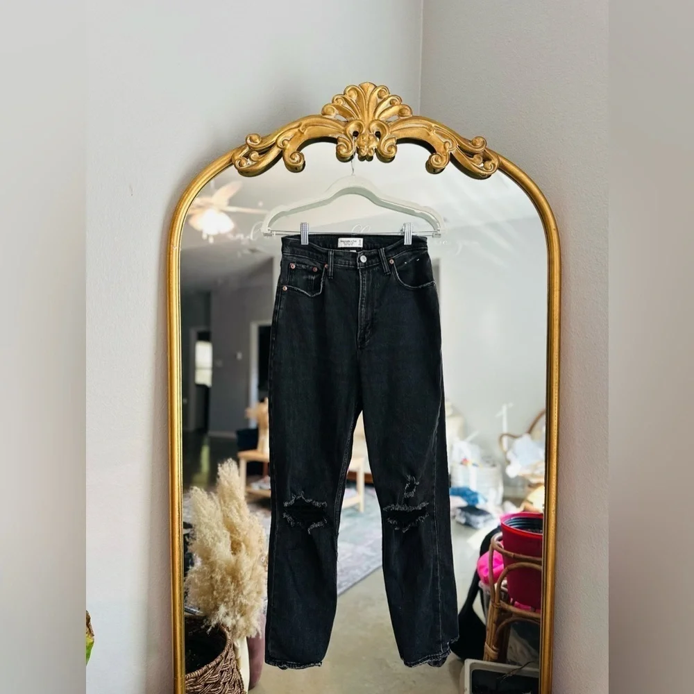 Abercrombie ankle straight black distressed jeans 2/26 long curve